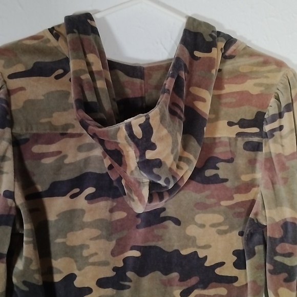 Camouflage Hoodie Sweat suit Jacket with Zipper front - Picture 6 of 10